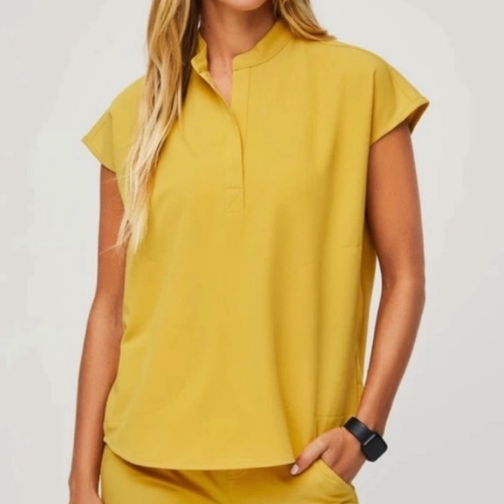 Figs women’s oversized Rafaela scrub top in Light Gold